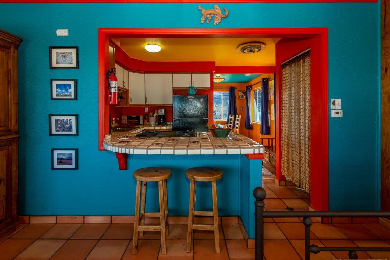 Chuck'S Cabin In A Joshua Tree Community Twentynine Palms Eksteriør bilde
