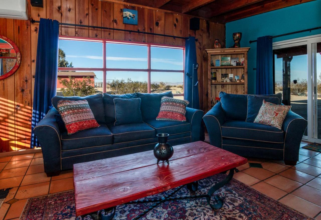 Chuck'S Cabin In A Joshua Tree Community Twentynine Palms Eksteriør bilde
