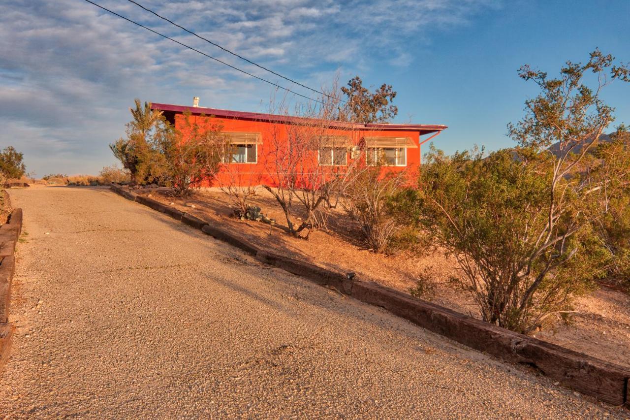 Chuck'S Cabin In A Joshua Tree Community Twentynine Palms Eksteriør bilde